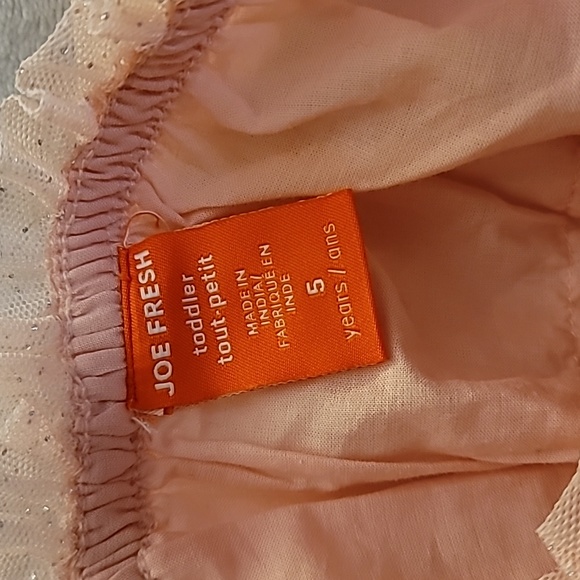 Joe Fresh, Girls Frilly Skirt, Pink, Size 5 - Picture 3 of 5